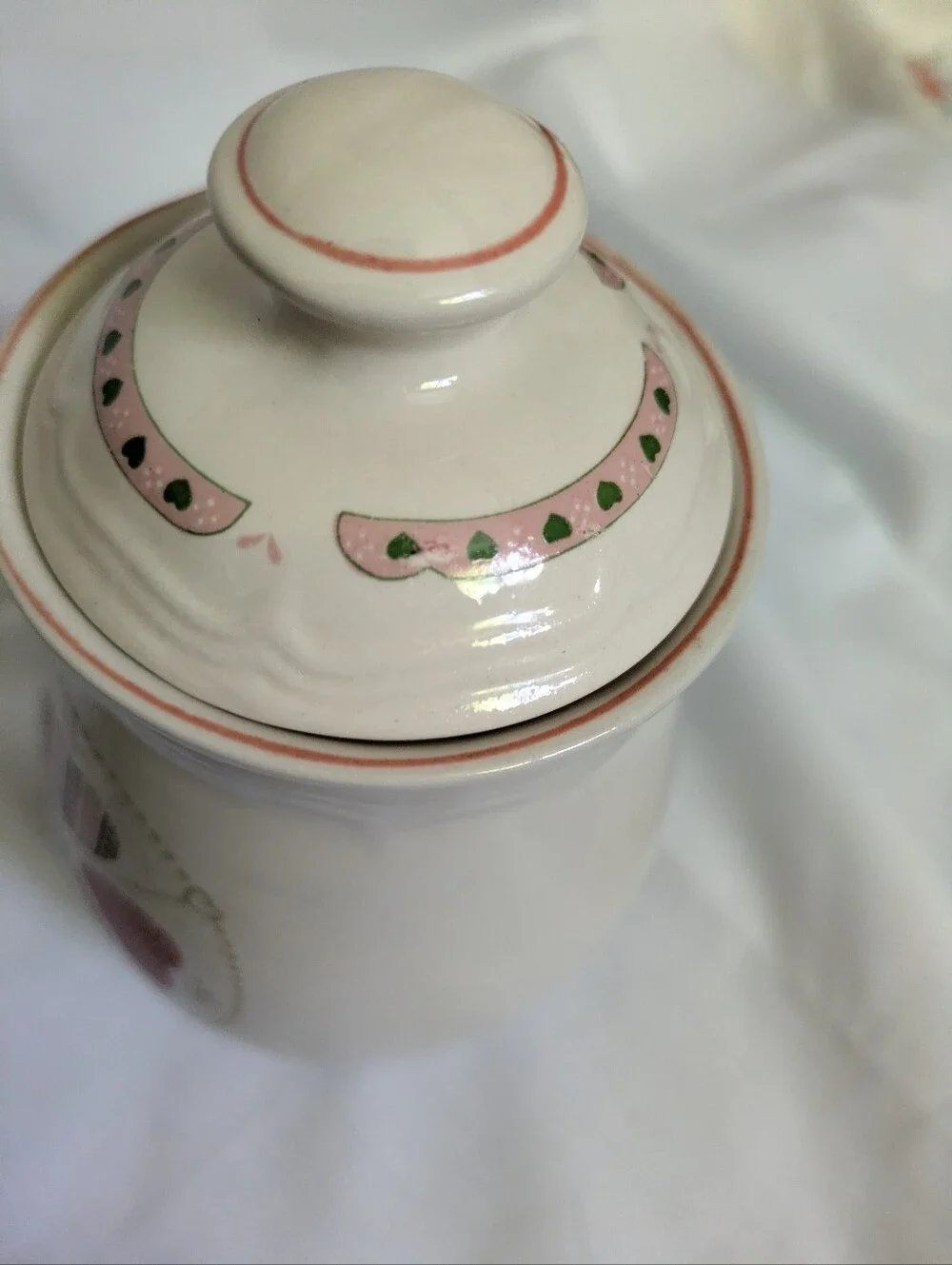 Heartwarming Tienshan Stoneware Container